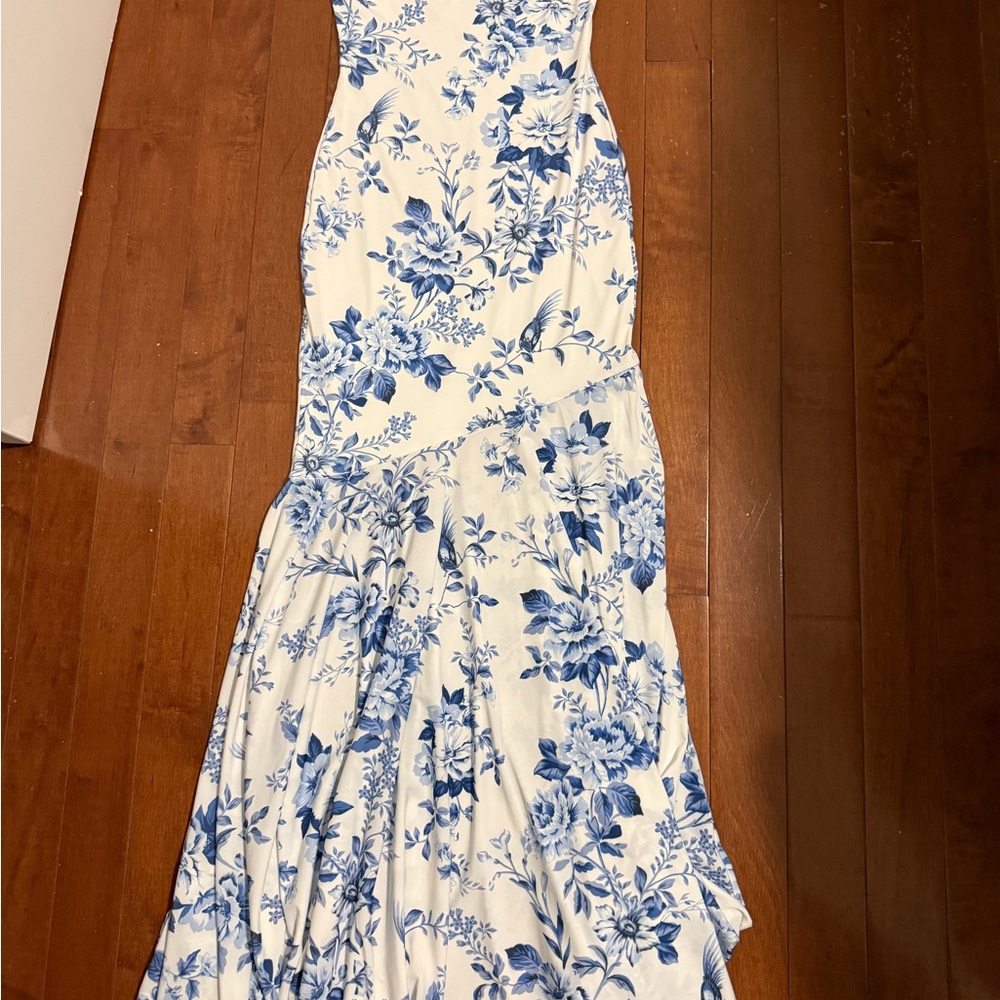 Club L London White Strapless Blue Floral Mermaid Gown - Picture 2 of 4